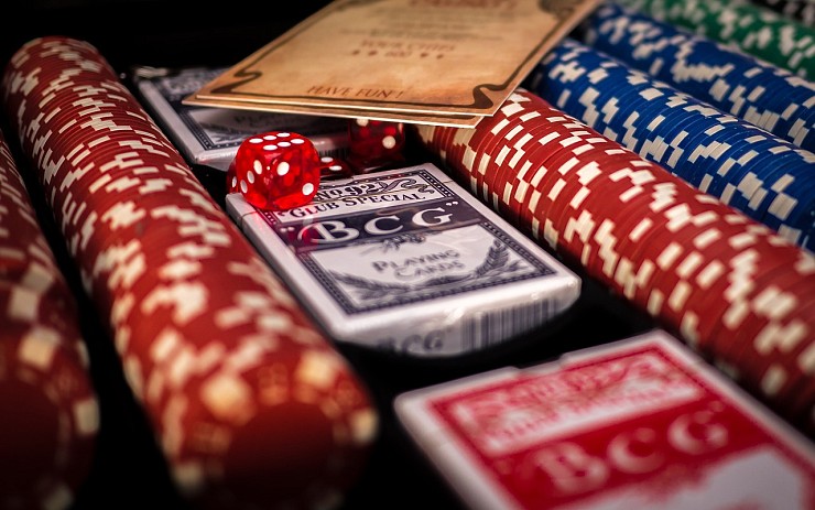 Toronto Poker Rooms: Your Burning Questions, Answered!